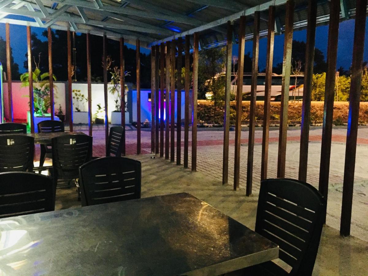Sri Embun Resort Langkawi Pantai Cenang  Buitenkant foto